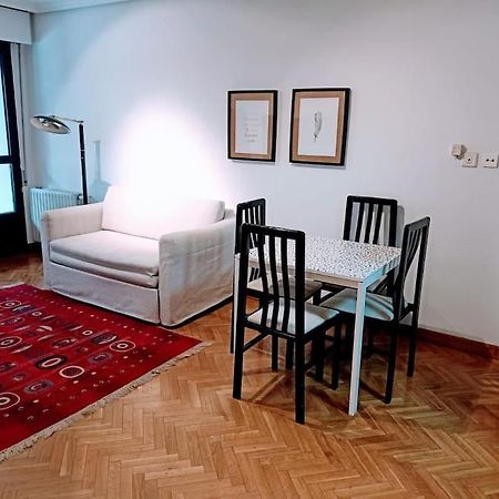Apartament Apartamento Entre Estaciones Oviedo Zewnętrze zdjęcie