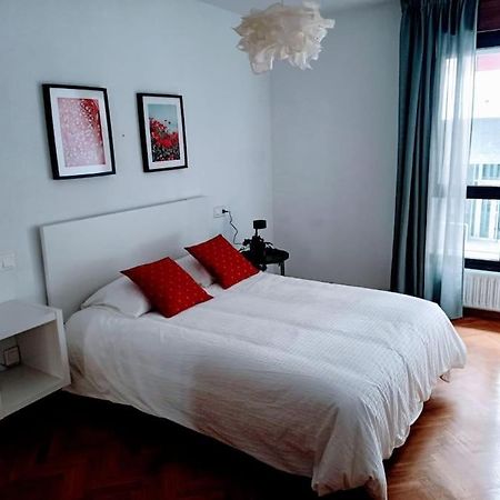 Apartament Apartamento Entre Estaciones Oviedo Zewnętrze zdjęcie